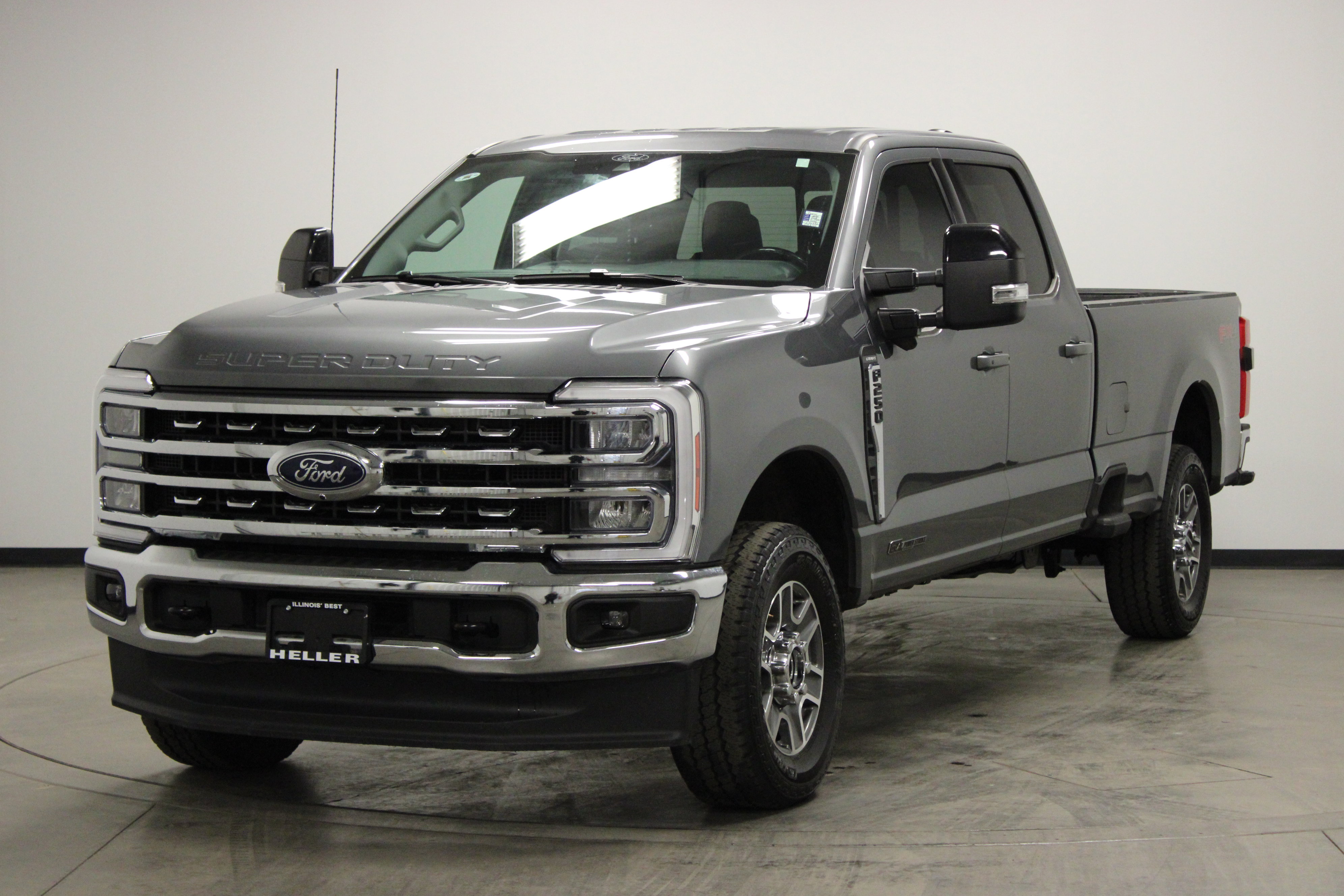 Used 2024 Ford F250 Lariat w/ FX4 Off-Road Package image 4