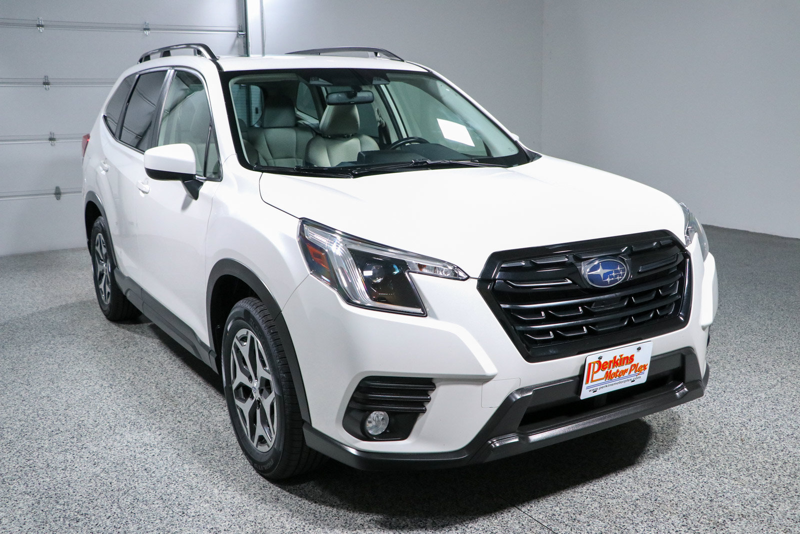 Used 2023 Subaru Forester Premium AWD/4WD image 5