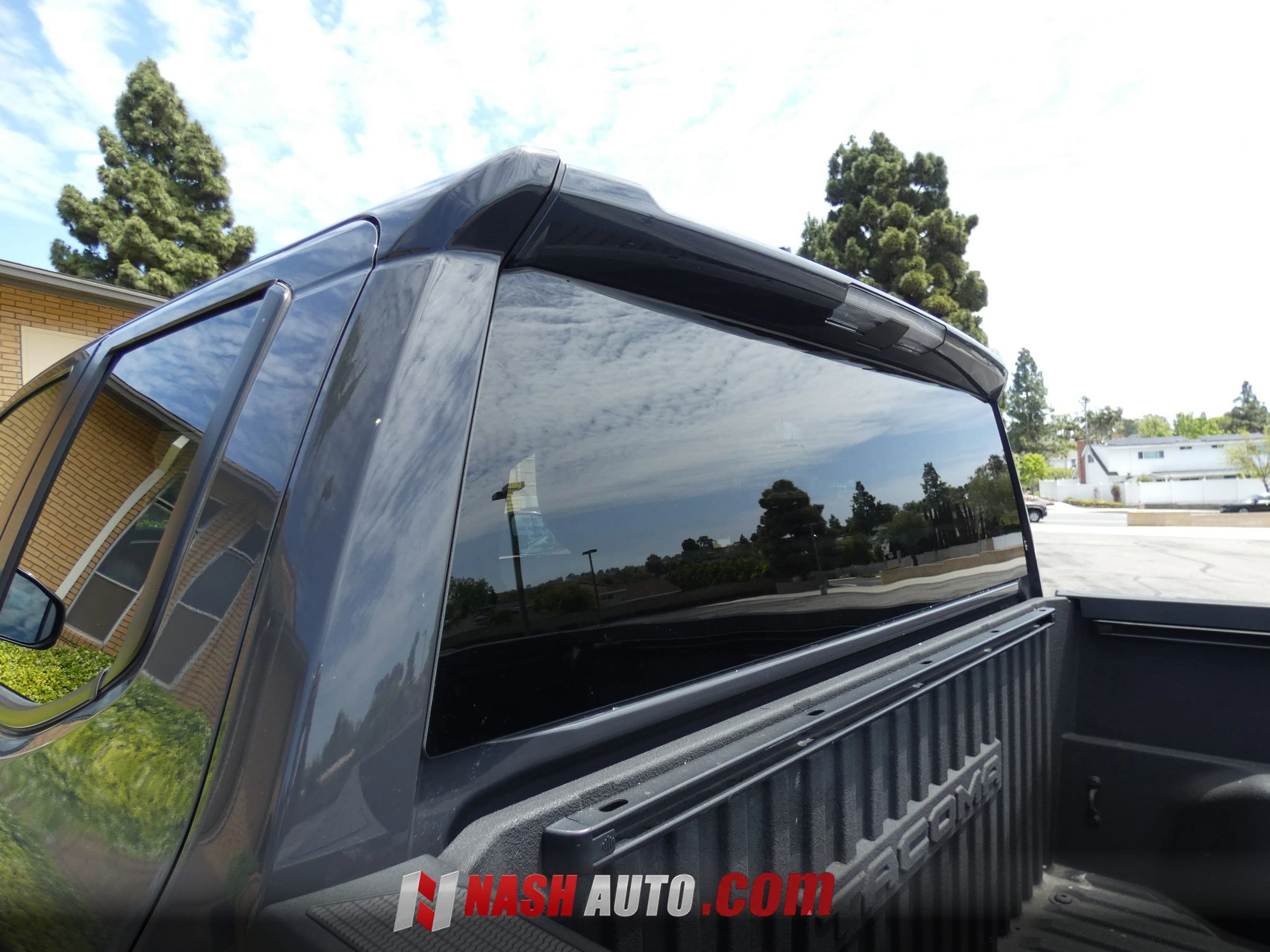 Used 2025 Toyota Tacoma TRD Sport AWD/4WD image 31