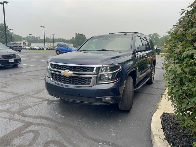 Used 2017 Chevrolet Tahoe LT w/ Luxury Package AWD/4WD image 4