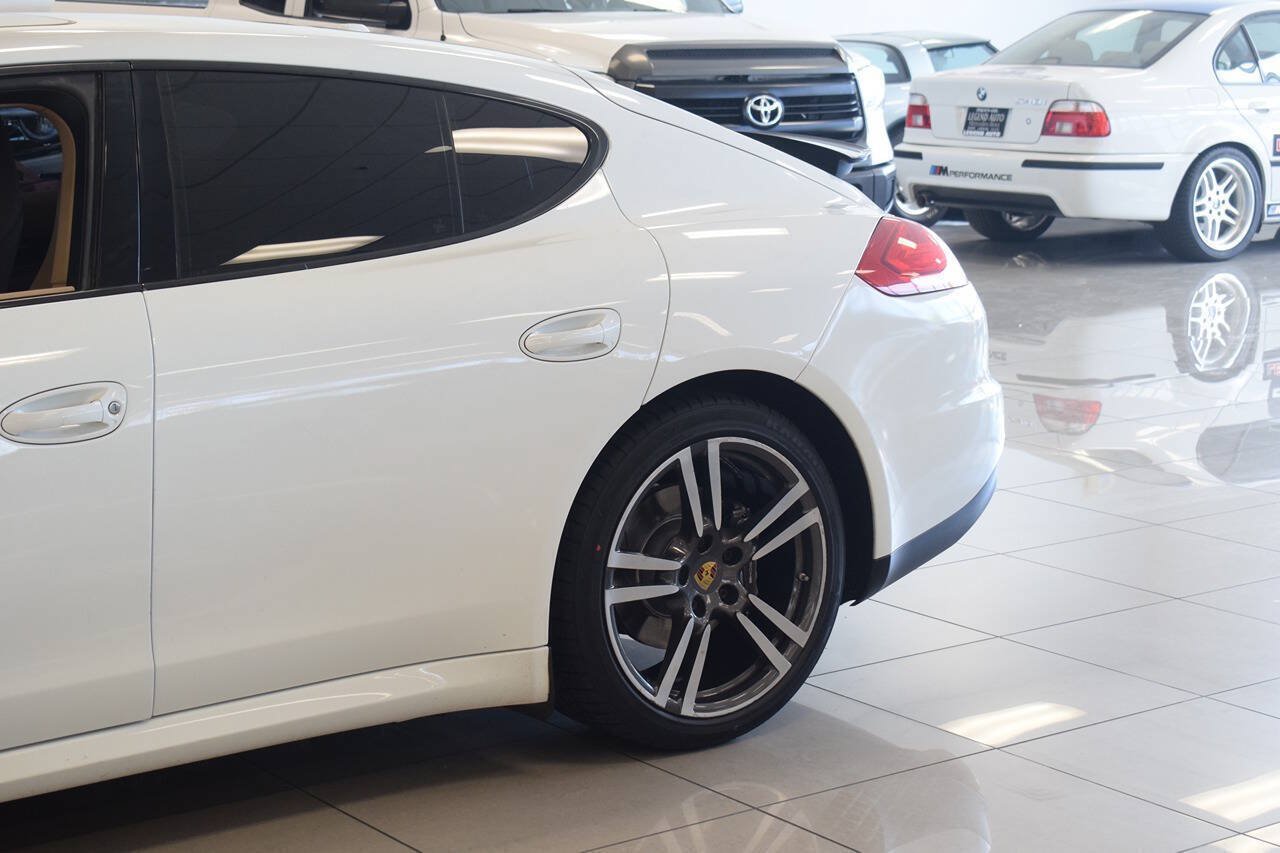 Used 2016 Porsche Panamera AWD/4WD image 21
