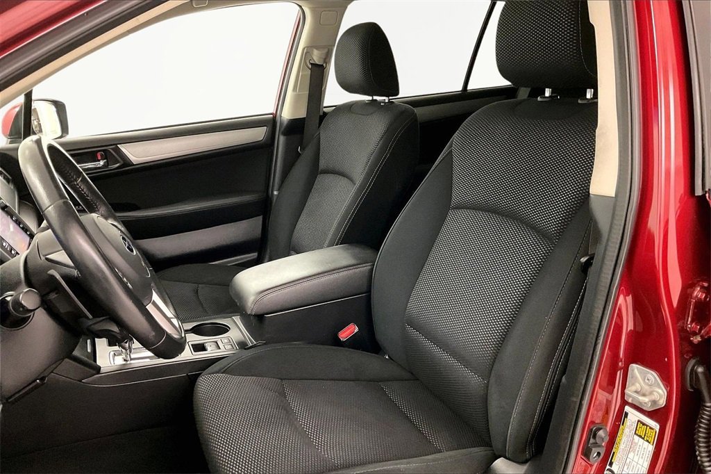 Used 2017 Subaru Outback 2.5i Premium image 18