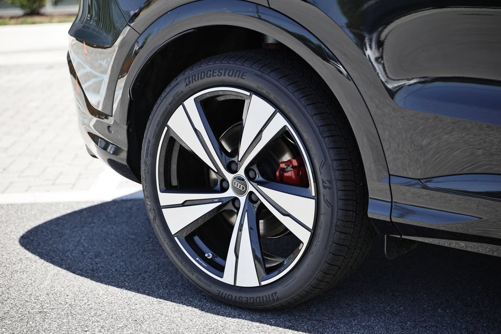New 2026 Audi SQ5 Premium Plus AWD/4WD image 6