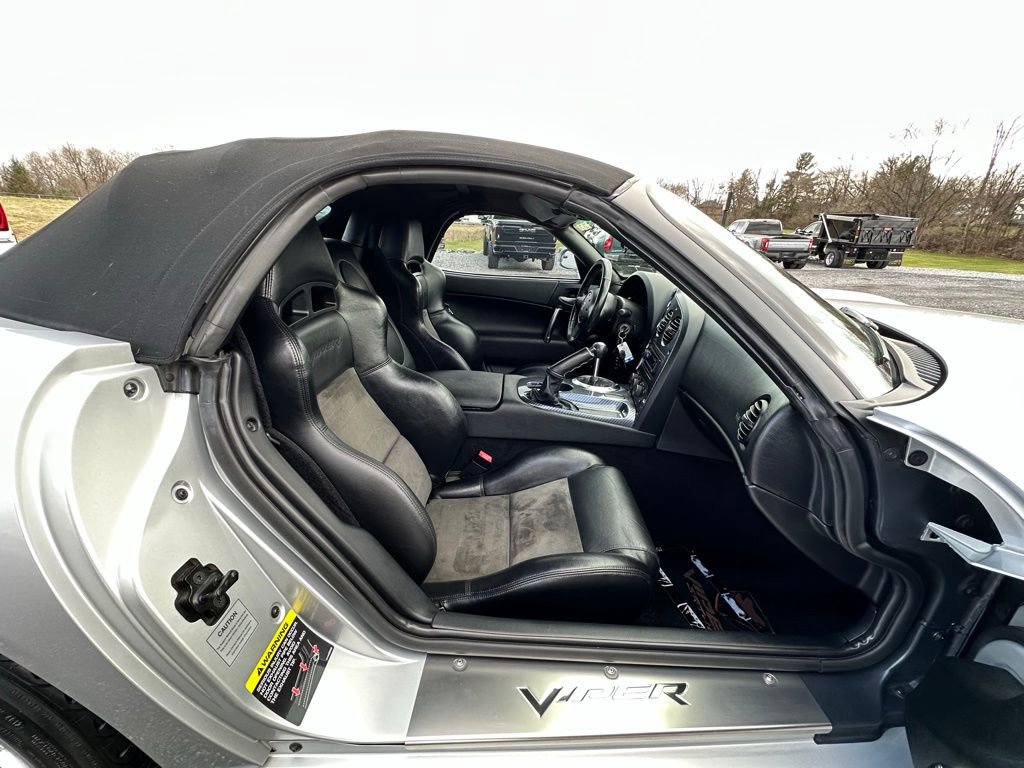 Used 2005 Dodge Viper SRT-10 RWD image 15