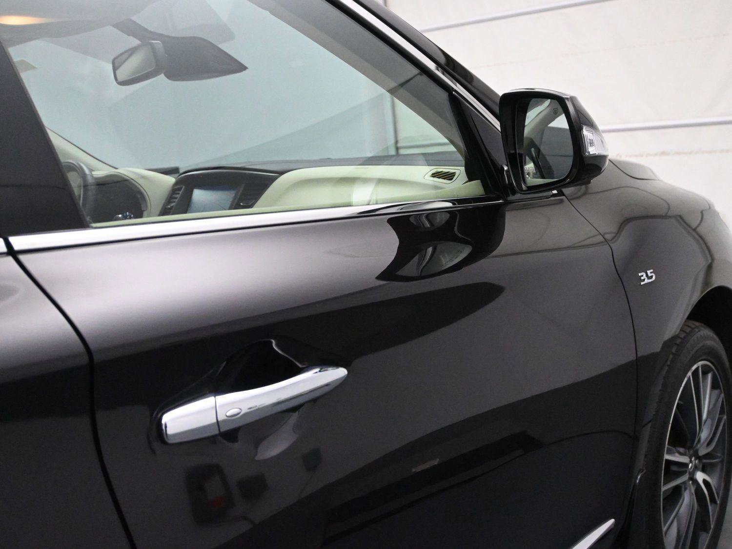 Used 2020 INFINITI QX60 Luxe w/ Sensory Package AWD/4WD image 15