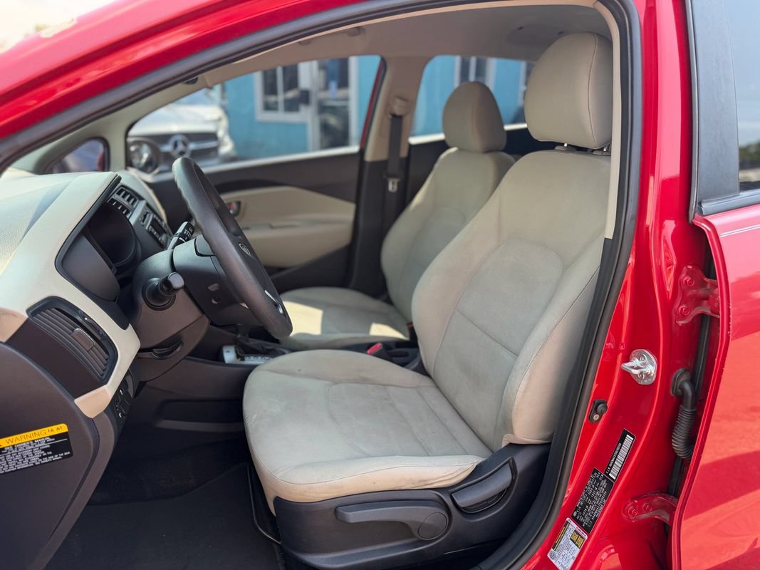 Used 2013 Kia Rio LX w/ PWR Pkg FWD image 10
