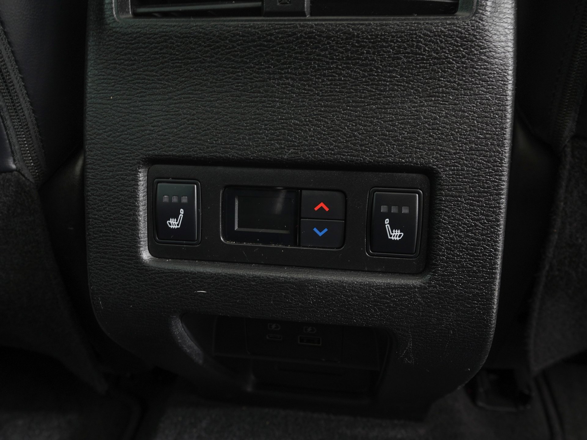 Used 2022 Mitsubishi Outlander SEL image 11