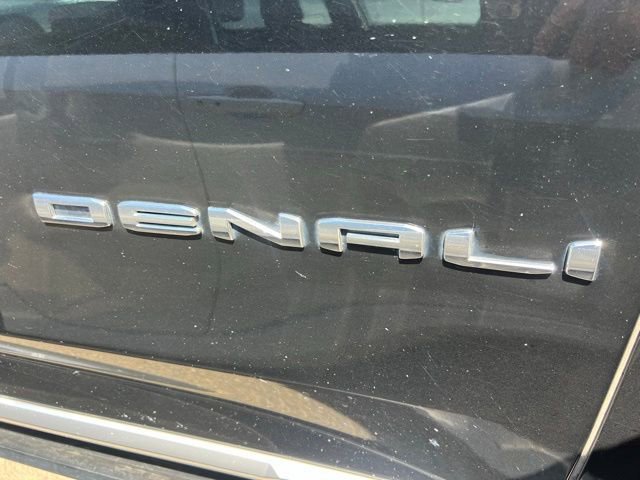 Used 2021 GMC Yukon Denali w/ Denali Premium Package AWD/4WD image 6