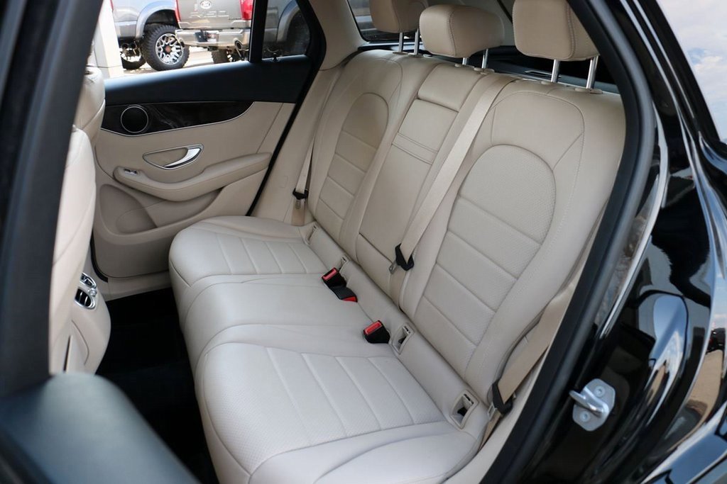 Used 2019 Mercedes-Benz GLC 300 4MATIC image 22