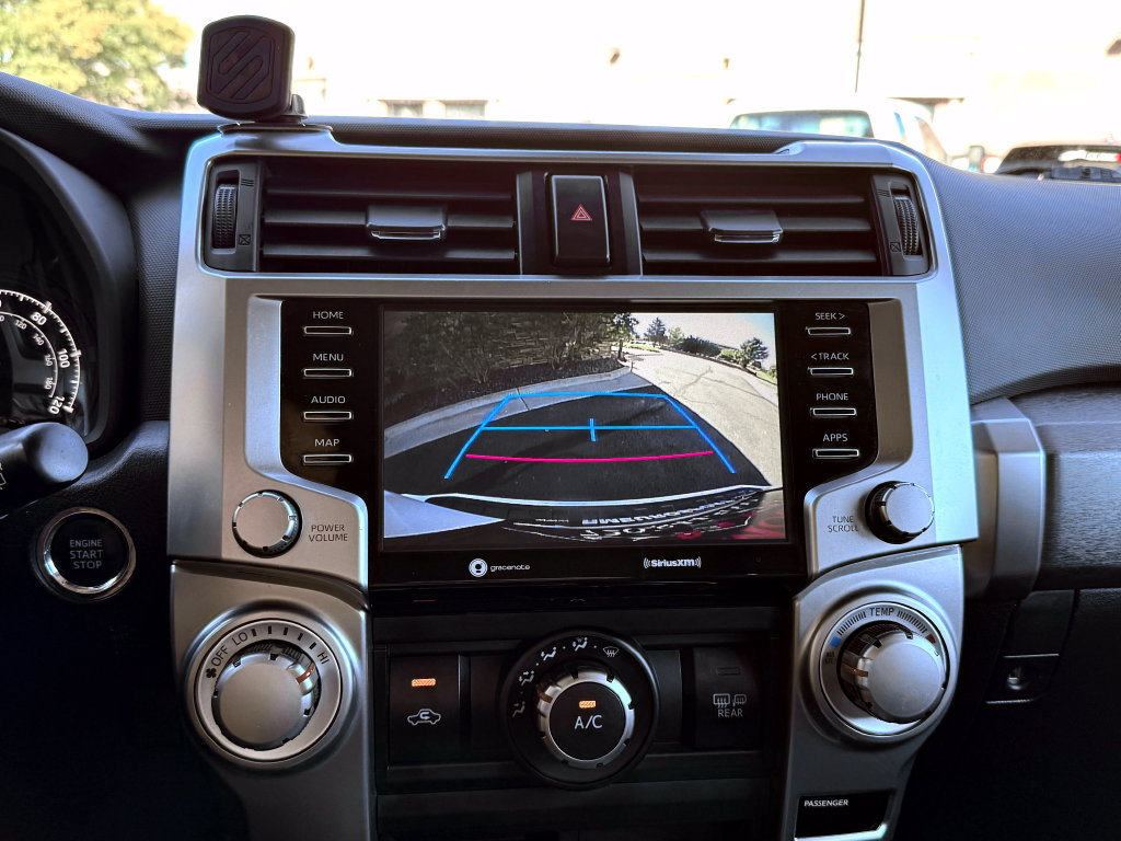 Used 2022 Toyota 4Runner SR5 AWD/4WD image 30