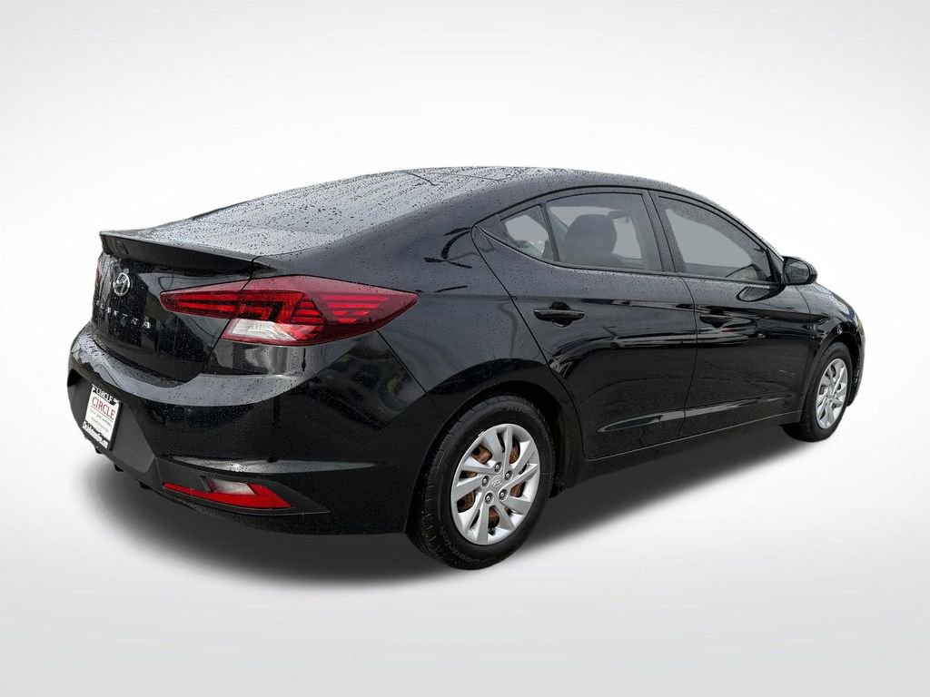 Used 2020 Hyundai Elantra SE w/ Cargo Package (C1) FWD image 9