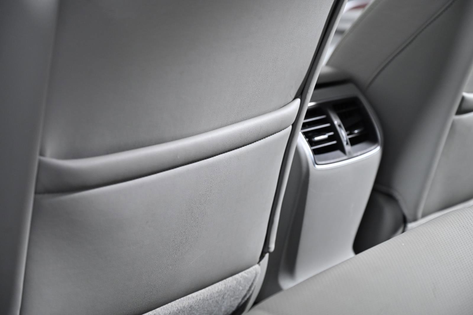 Used 2015 Acura TLX w/ Technology Package image 27