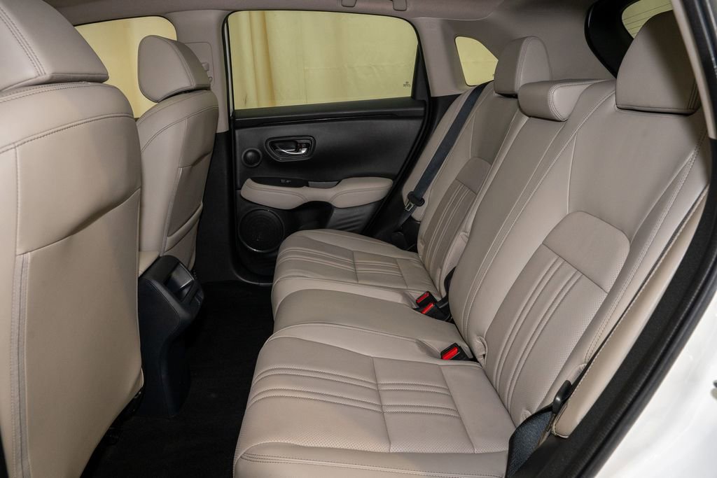 Used 2023 Honda HR-V EX-L image 7