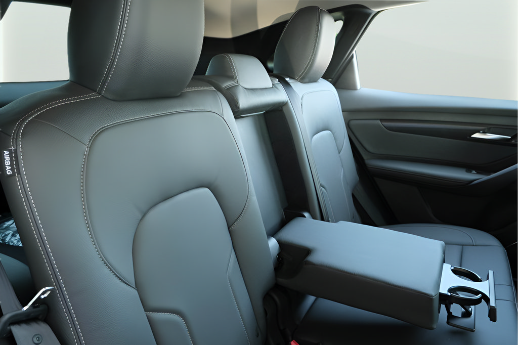 New 2025 VinFast VF 8 Eco AWD/4WD image 27