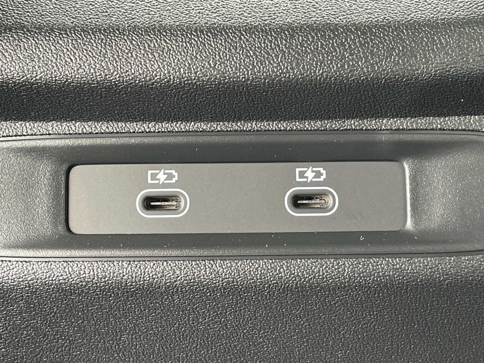 New 2026 Audi Q3 quattro 2.0T image 13