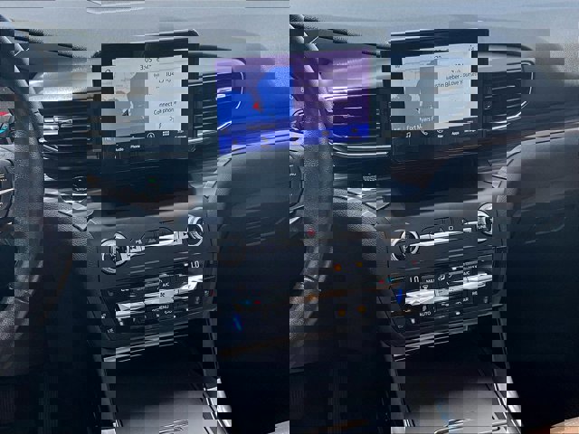 Used 2020 Ford Explorer Limited w/ Equipment Group 310A image 8