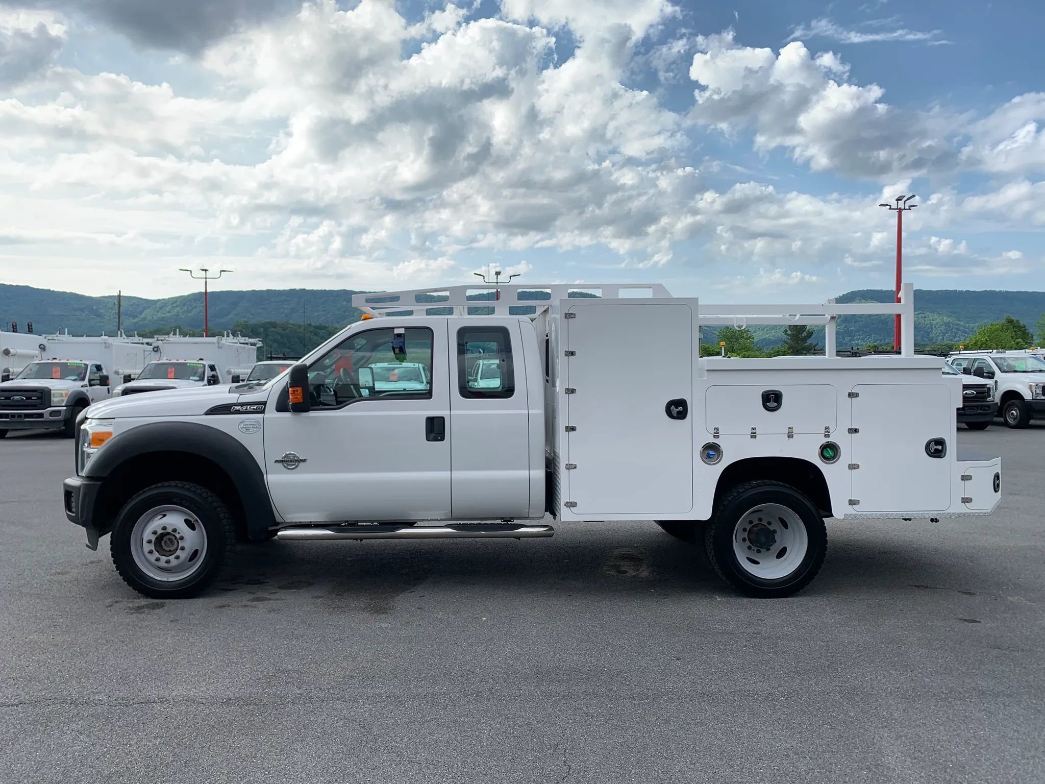 Used 2015 Ford F450 XL w/ Power Equipment Group AWD/4WD image 5