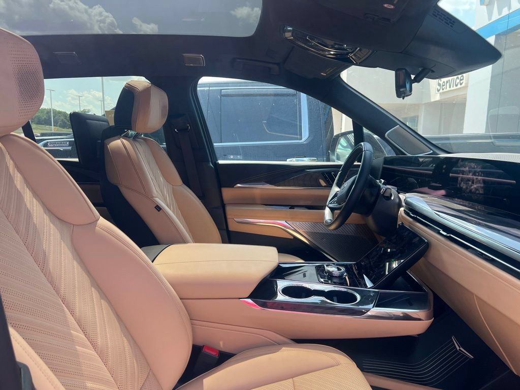Certified 2025 Cadillac Escalade IQ Sport 2 AWD/4WD image 16
