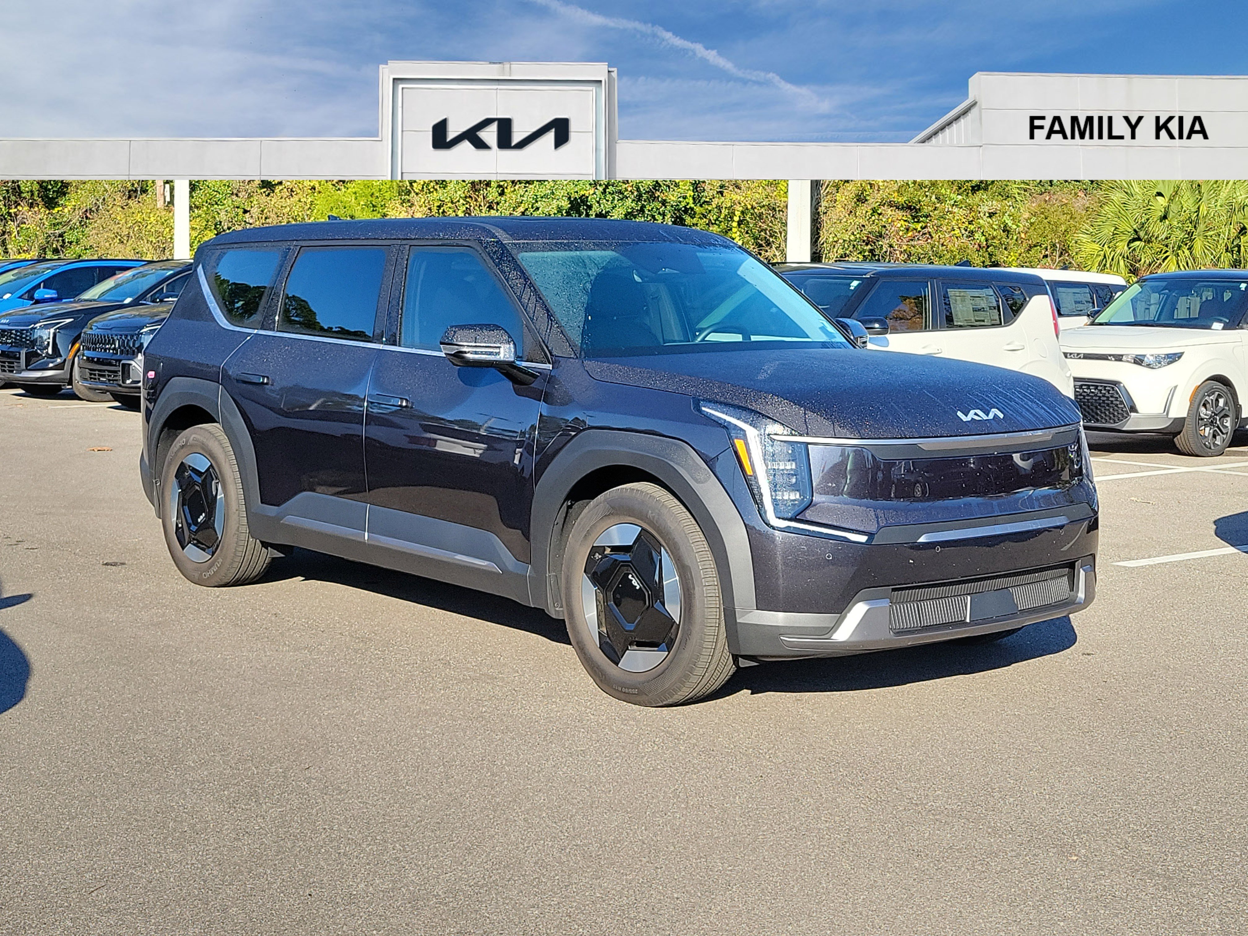 Certified 2026 Kia EV9 Light