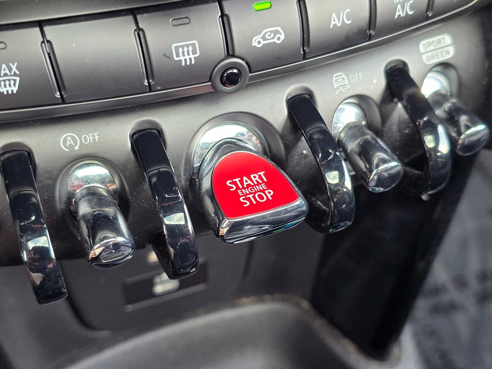 Used 2023 MINI Cooper John Cooper Works FWD image 33