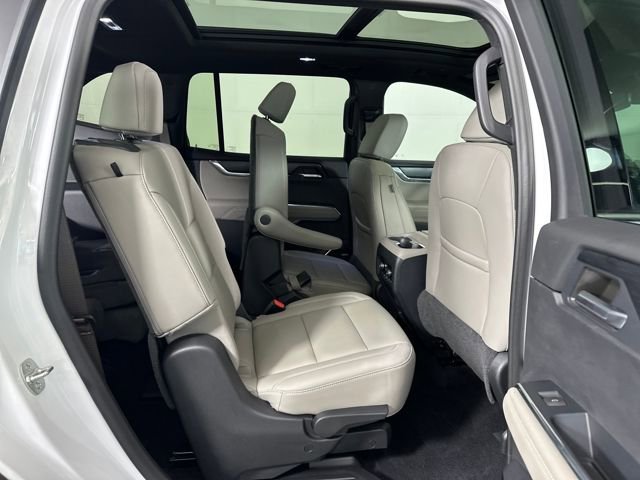 Used 2024 GMC Acadia Elevation w/ Luxury Package image 27