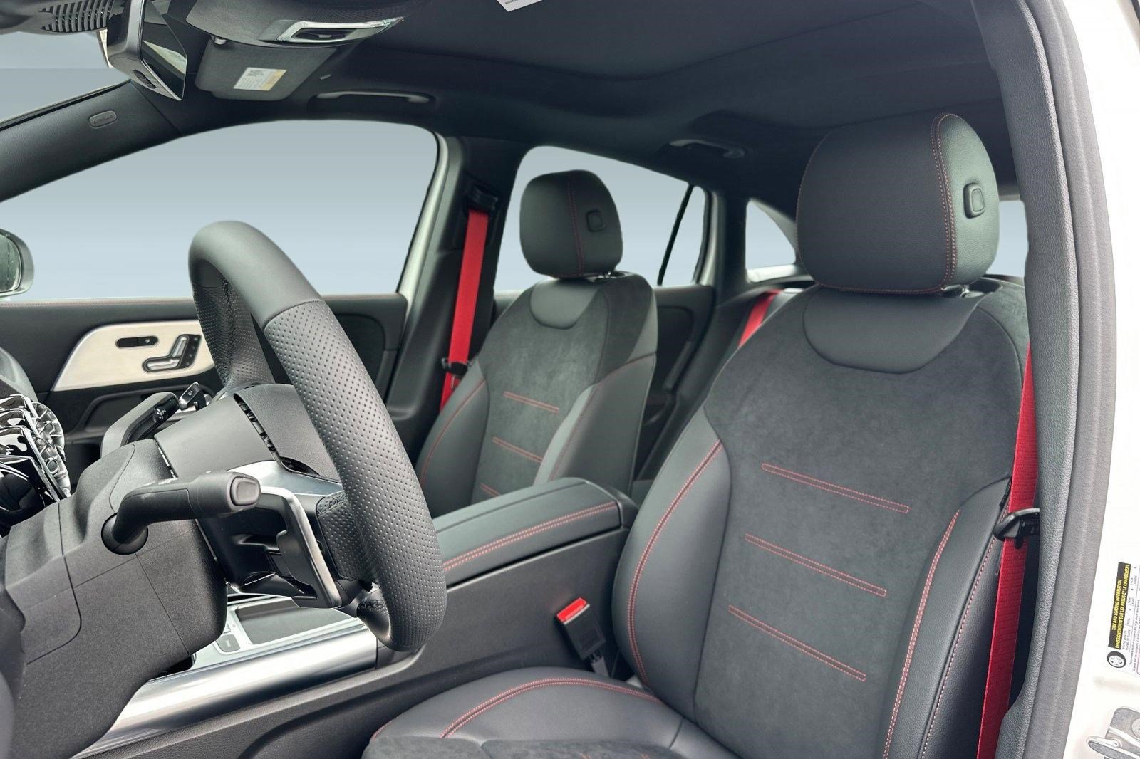 New 2026 Mercedes-Benz GLA 35 AMG 4MATIC image 20