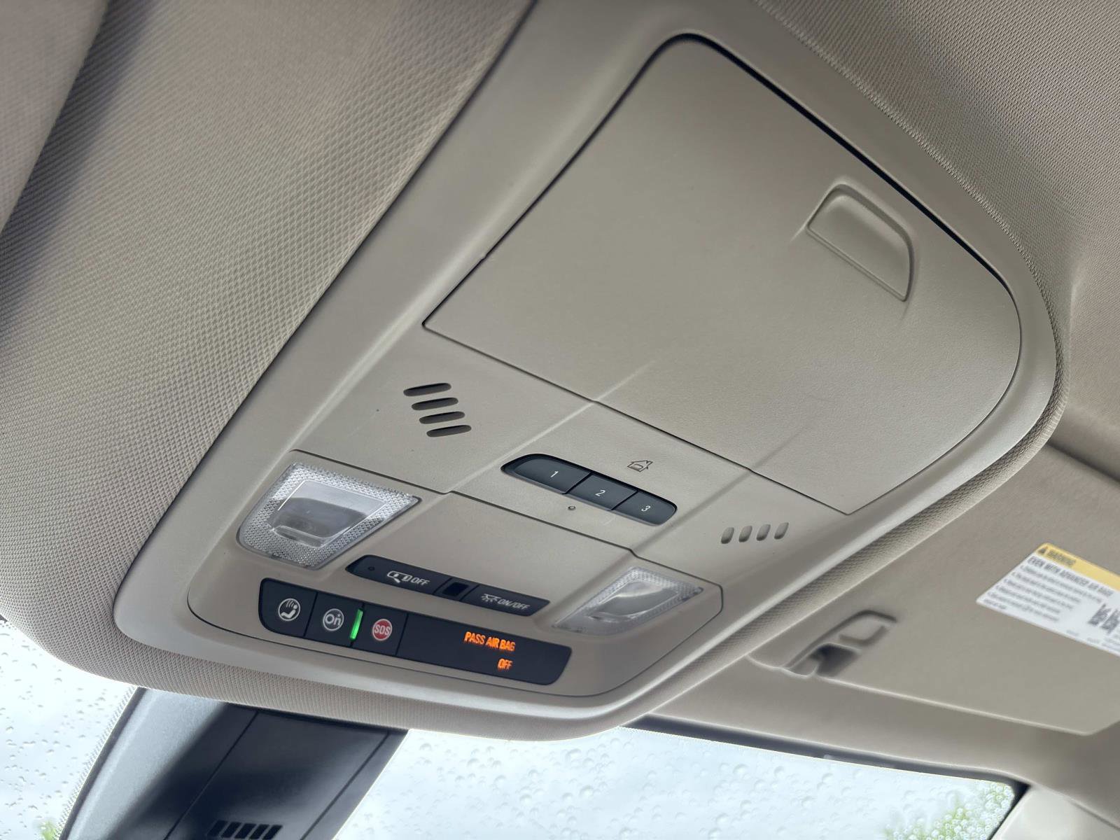 Used 2019 GMC Acadia Denali w/ Technology Package FWD image 25