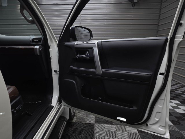 Used 2023 Toyota 4Runner Limited AWD/4WD image 37