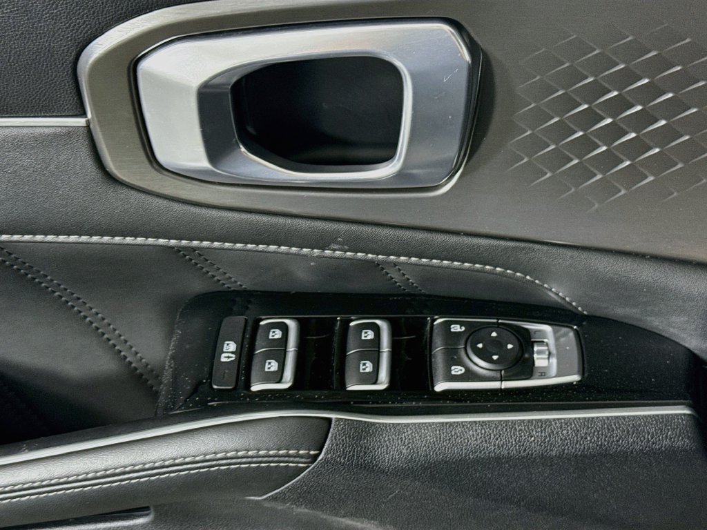 Used 2022 Kia Sorento SX AWD/4WD image 23