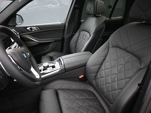 New 2026 BMW X5 xDrive50e w/ Climate Comfort Package image 33