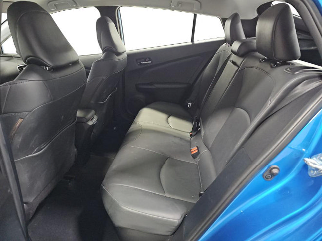Used 2021 Toyota Prius XLE AWD/4WD image 9