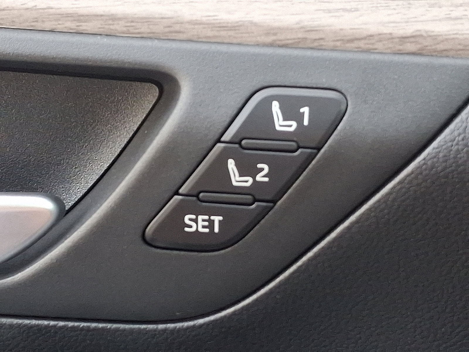 Used 2024 Toyota Grand Highlander AWD image 25