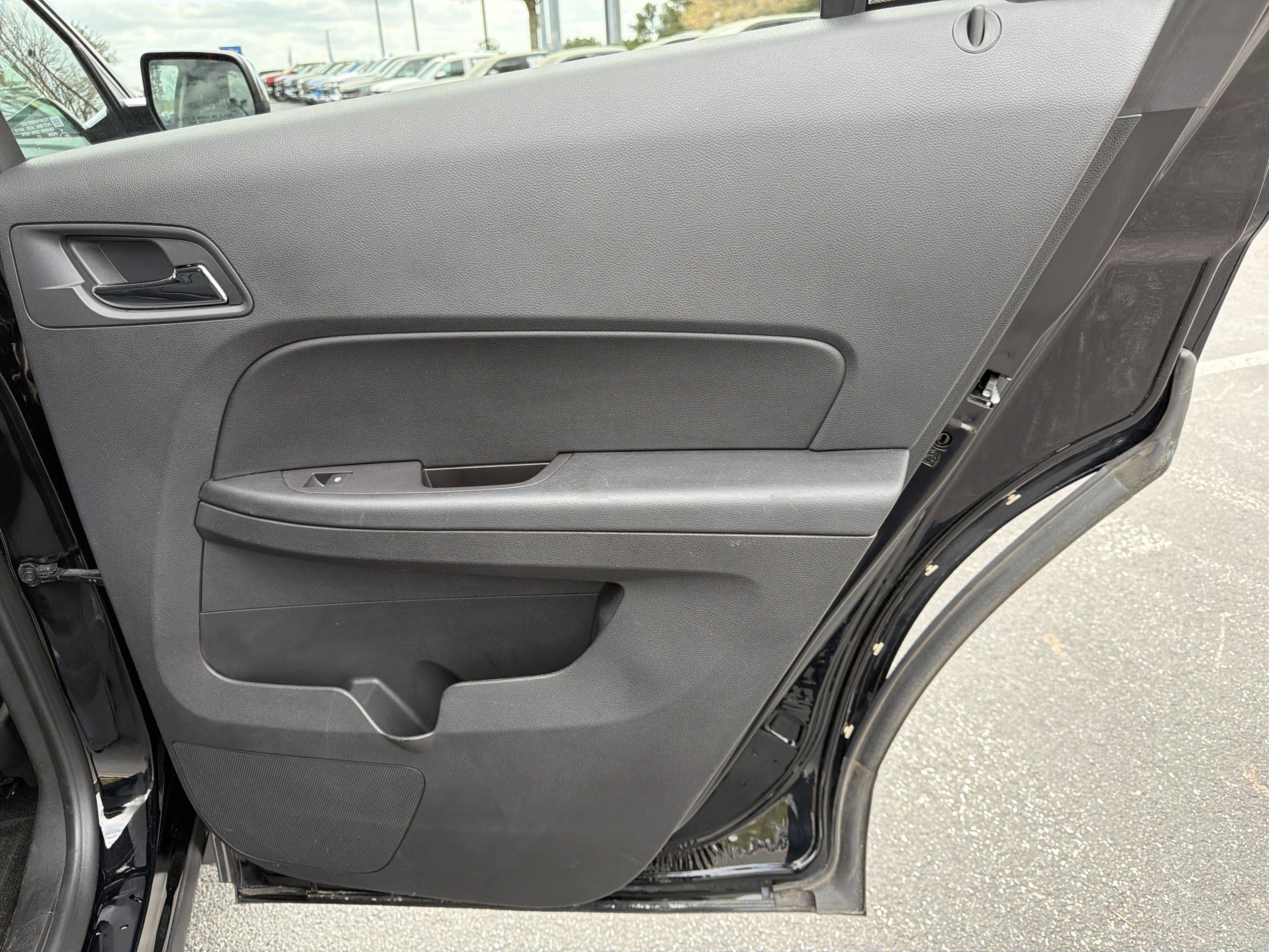 Used 2017 Chevrolet Equinox Premier w/ Enhanced Convenience Package image 16