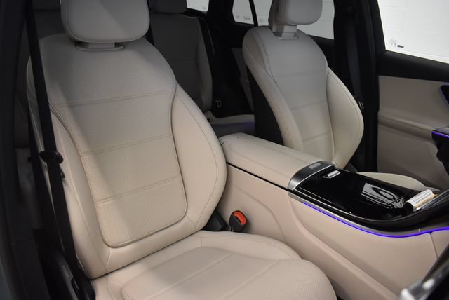 New 2026 Mercedes-Benz GLC 300 4MATIC image 6
