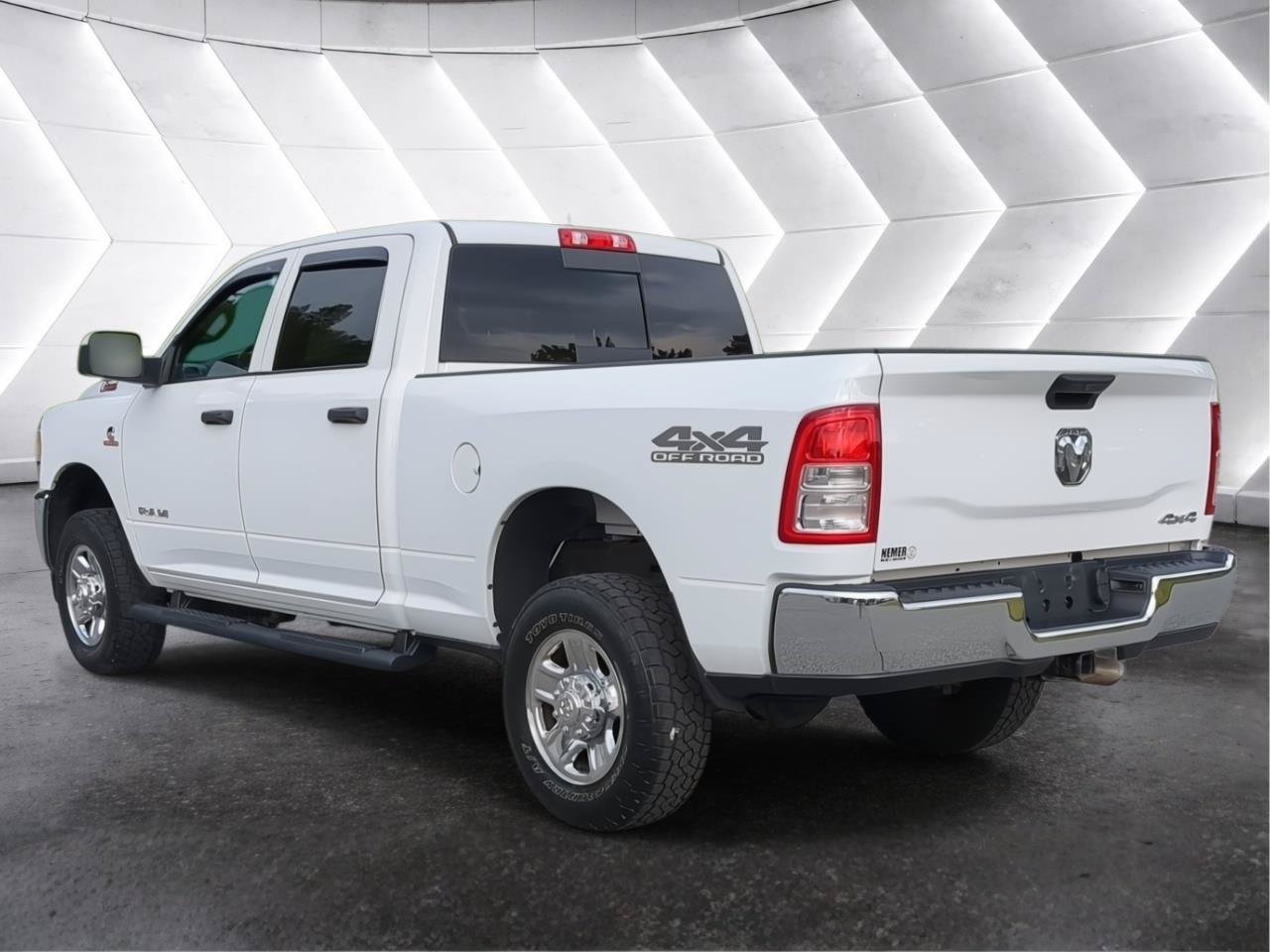 Used 2022 RAM 2500 Tradesman AWD/4WD image 5