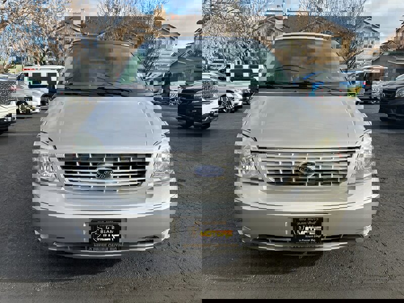 Used 2004 Ford Freestar SE image 2