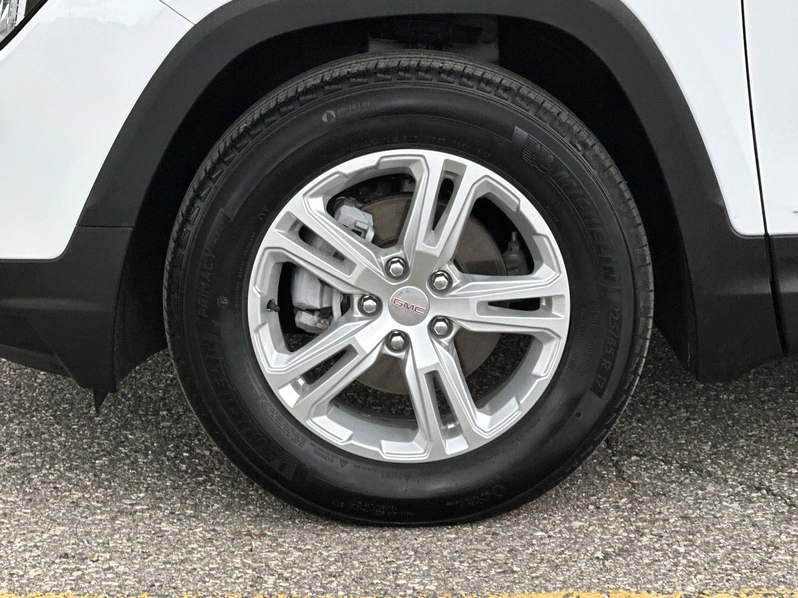 Certified 2024 GMC Terrain SLE w/ Driver Convenience Package FWD image 8