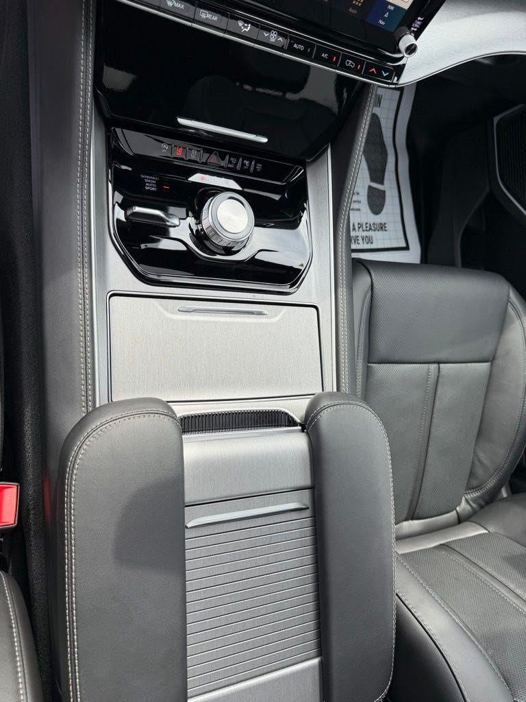 New 2026 Jeep Grand Wagoneer 4WD w/ Premium Group I image 26