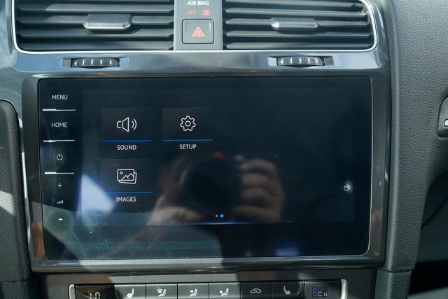 Used 2019 Volkswagen e-Golf SEL Premium image 48