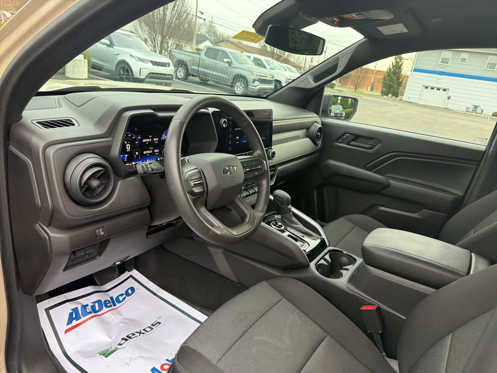 Used 2024 Chevrolet Colorado Trail Boss w/ Advanced Trailering Package AWD/4WD image 10