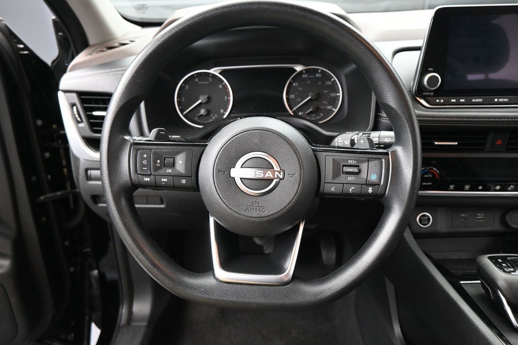 Used 2023 Nissan Rogue SV FWD image 12