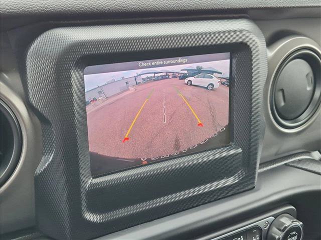 Used 2023 Jeep Wrangler Unlimited w/ Cold Weather Group AWD/4WD image 20