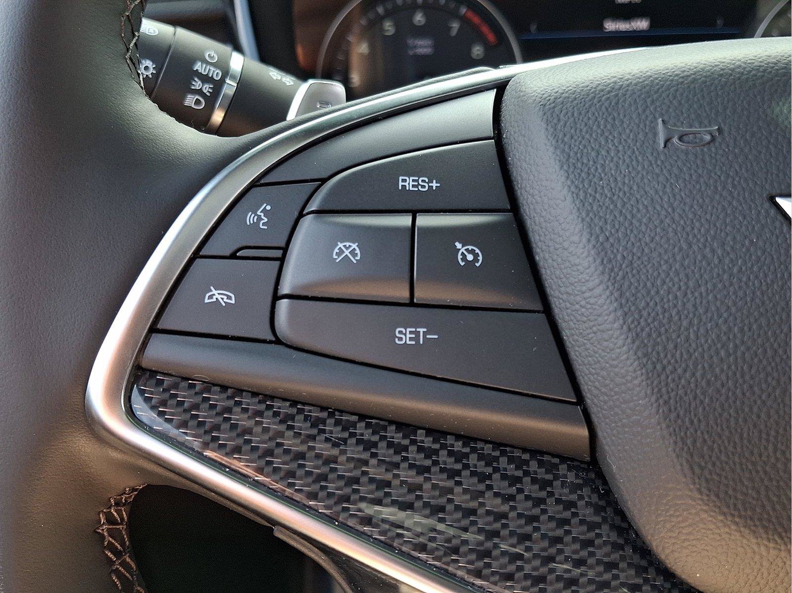 Used 2025 Cadillac XT5 Sportv w/ Technology Package AWD/4WD image 22