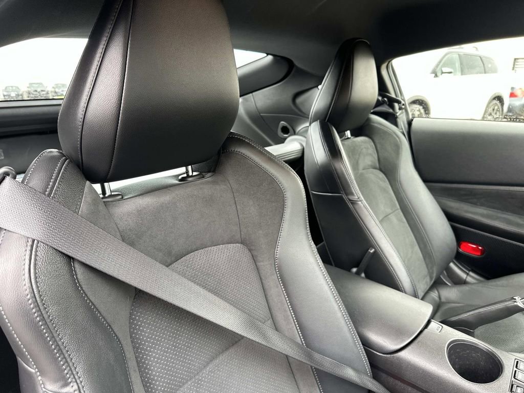 Used 2024 Nissan Z Performance w/ Floor Mat Package image 34