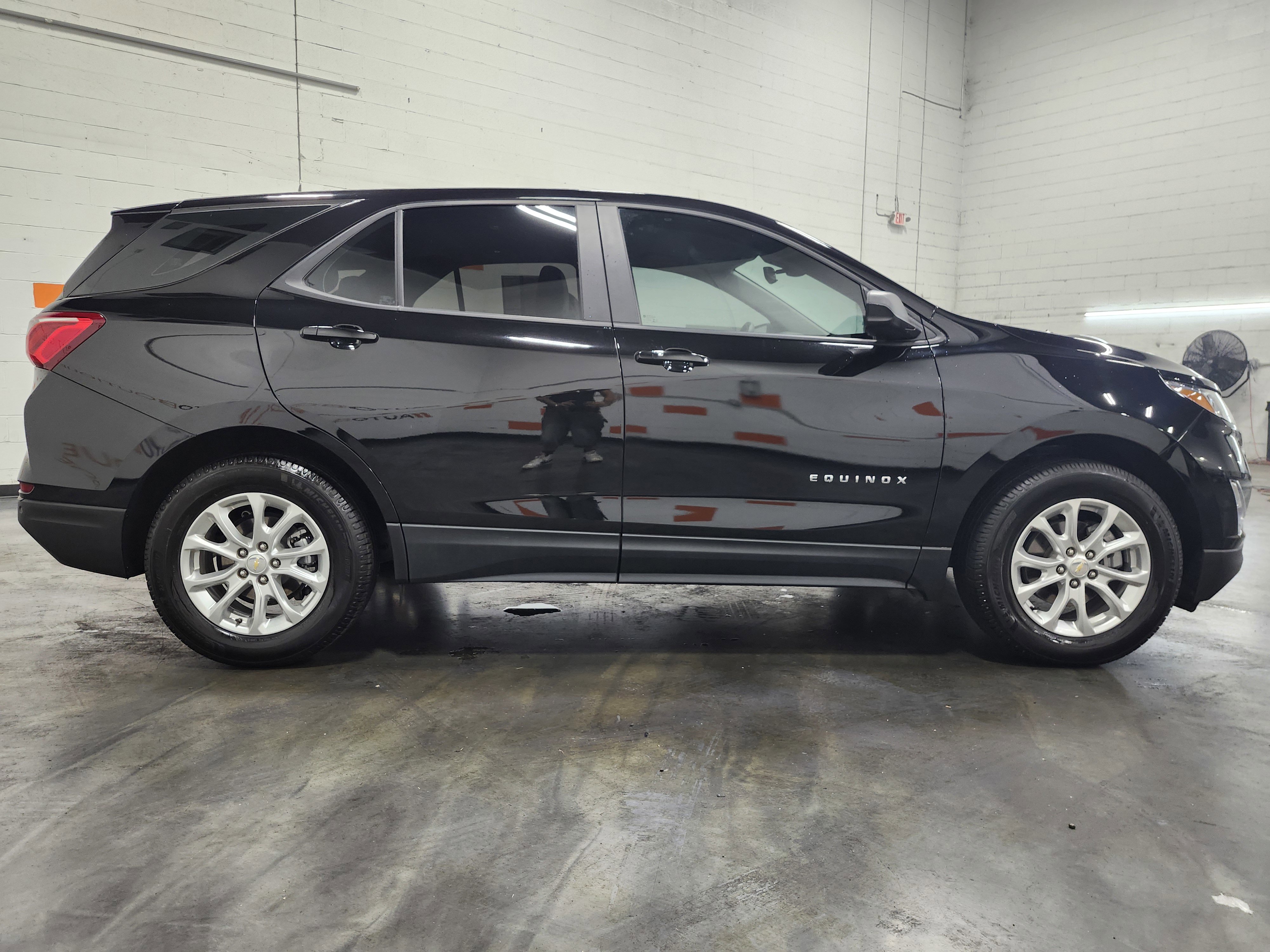 Used 2021 Chevrolet Equinox LS image 12