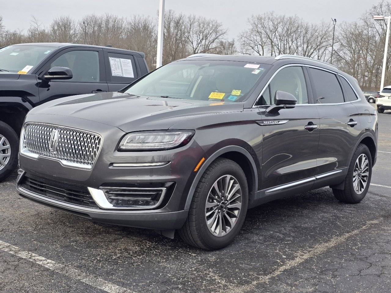 Used 2020 Lincoln Nautilus Reserve image 3