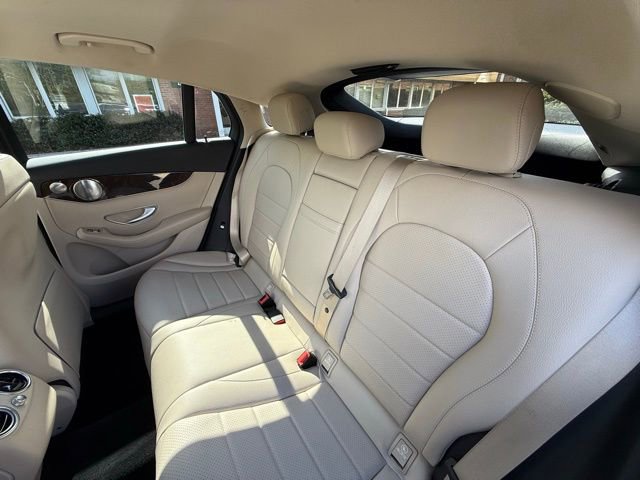 Used 2017 Mercedes-Benz GLC 300 4MATIC Coupe image 24