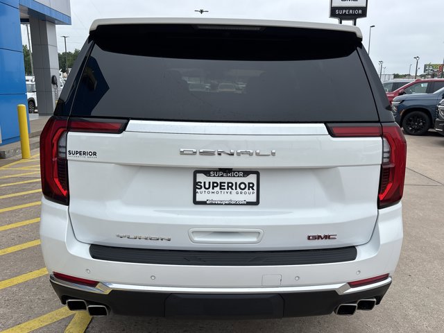 Used 2025 GMC Yukon XL Denali AWD/4WD image 4