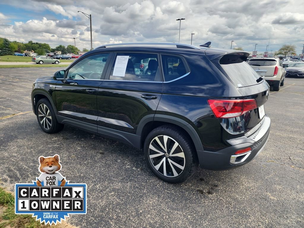 Used 2022 Volkswagen Taos SE image 3