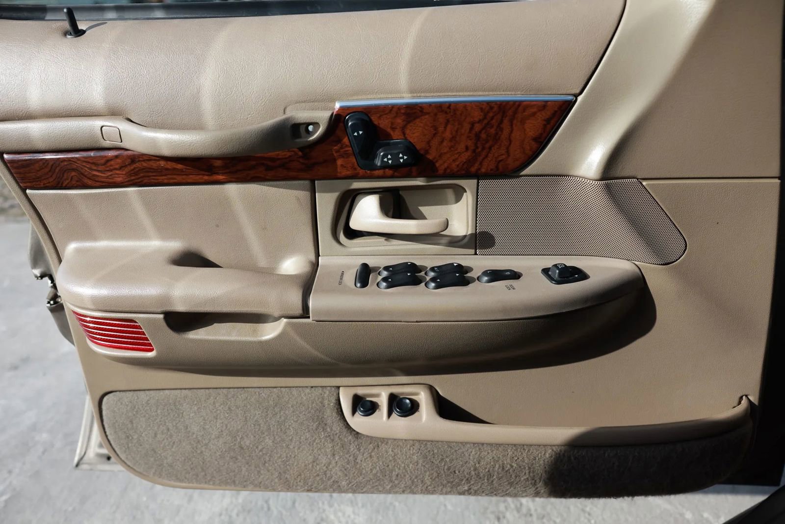 Used 2002 Mercury Grand Marquis LS image 36